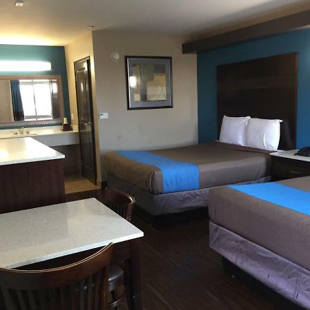 Crystal Palace Inn Maywood ภายนอก รูปภาพ